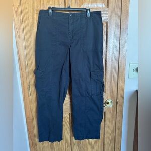 Abercrombie & Fitch Women’s Black Cargo Pants